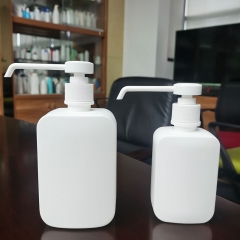 プラスチックボトルメーカー