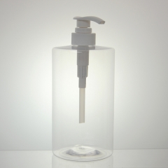 空のペットボトル1000ml
